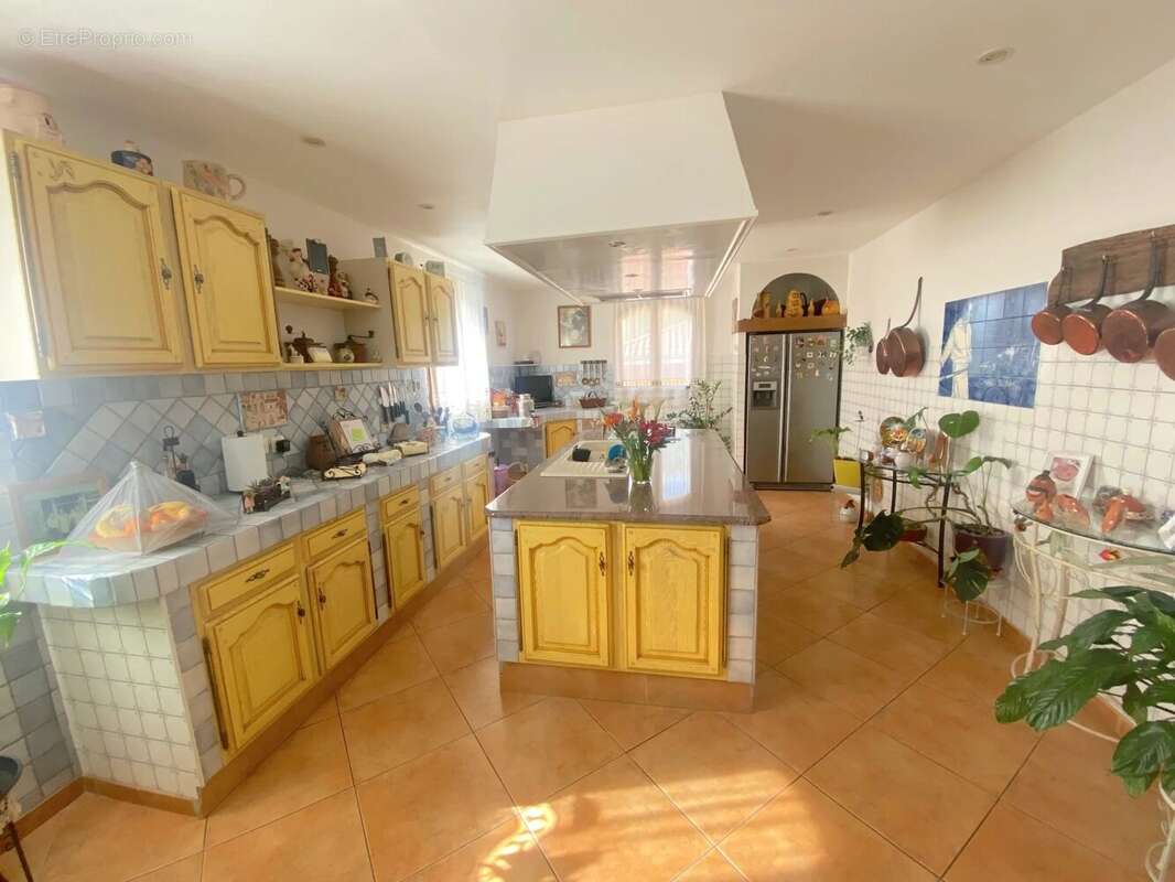 Maison à FLASSANS-SUR-ISSOLE