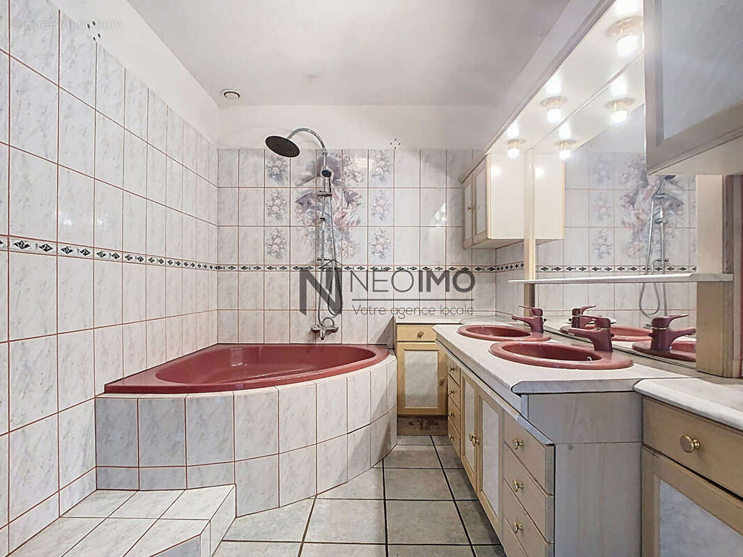 Maison à DOMBASLE-EN-XAINTOIS