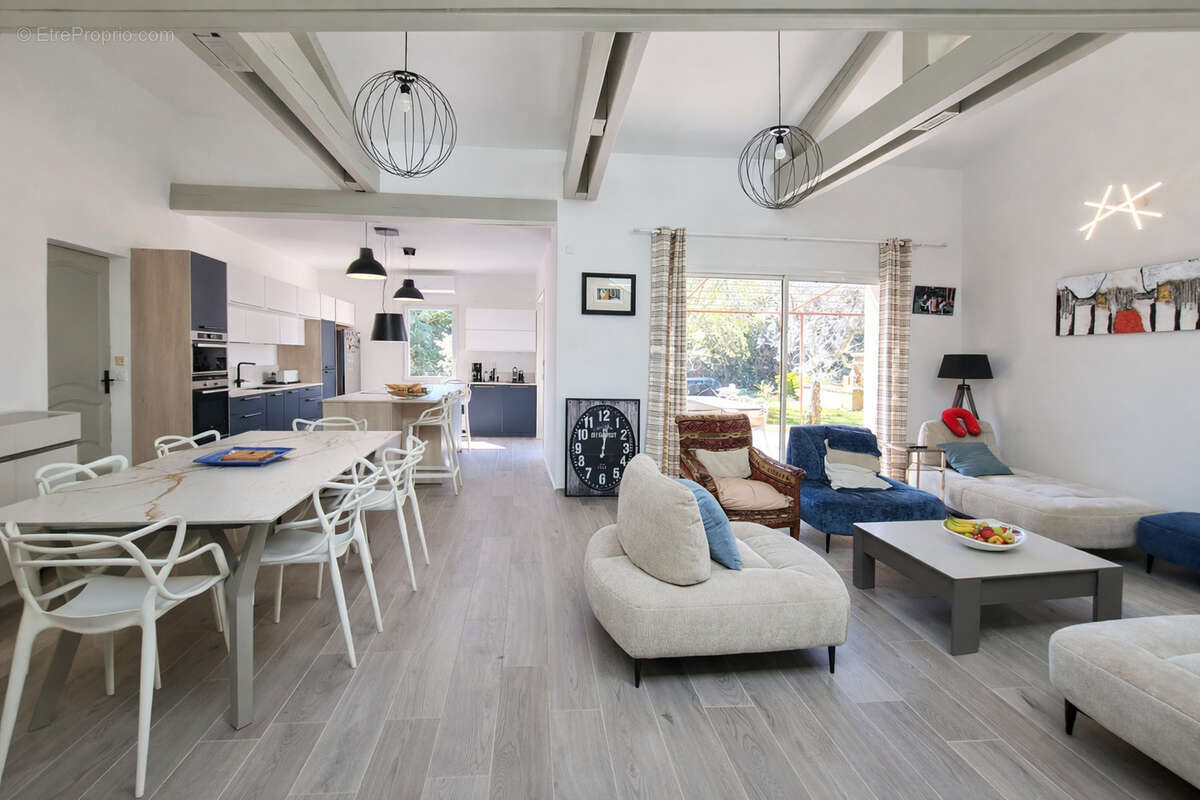 Maison à ROCHEFORT-DU-GARD