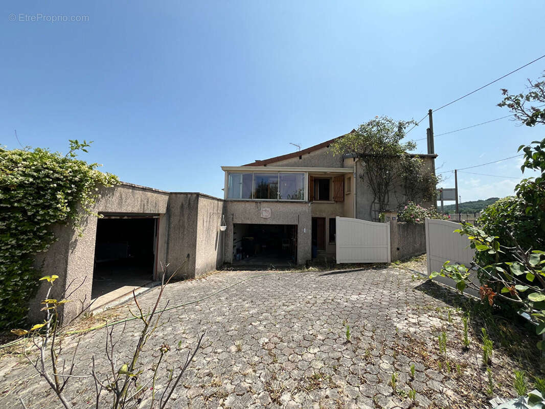 Maison à LA PACAUDIERE