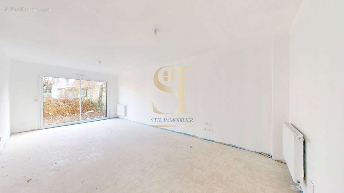 Maison à COMBS-LA-VILLE