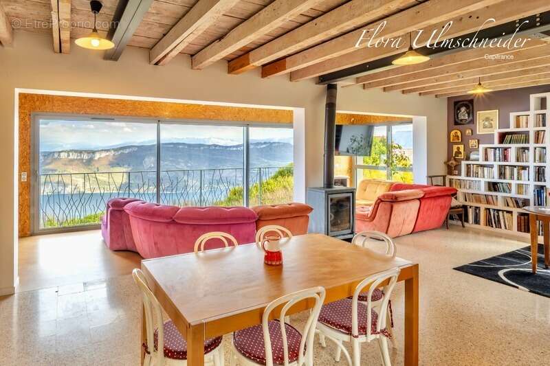 Propriété d'exception avec vue lac et Mont Blanc – 271 m² – DPE C – Ontex - 35 minutes de Chambéry, 40 minutes d’Aix-les-Bains,  - photo 8
