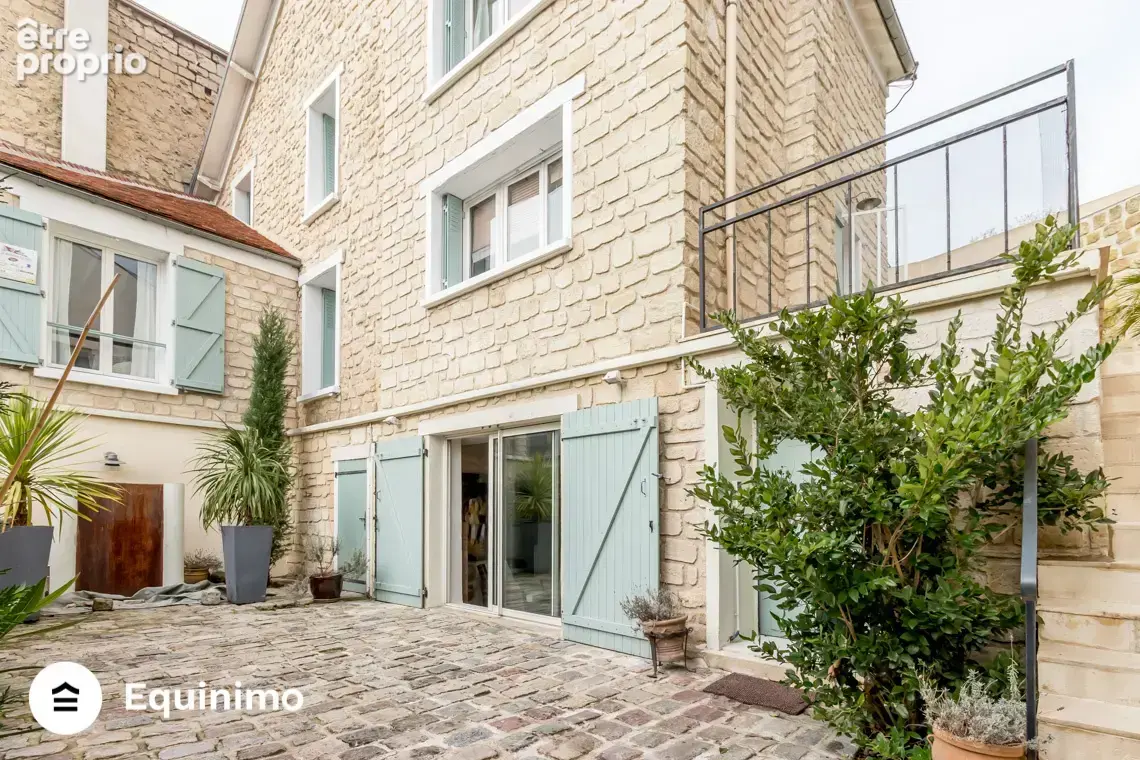 Rue Victor Hugo - Maison familiale de 6 pièces, 4 chambres, proche des commerces et écoles, en très bon état a - photo 18