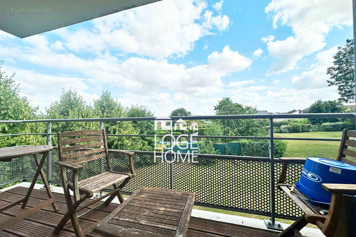 Appartement à ELEU-DIT-LEAUWETTE