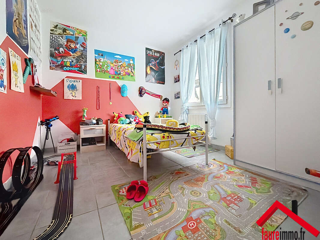 Appartement à OBJAT