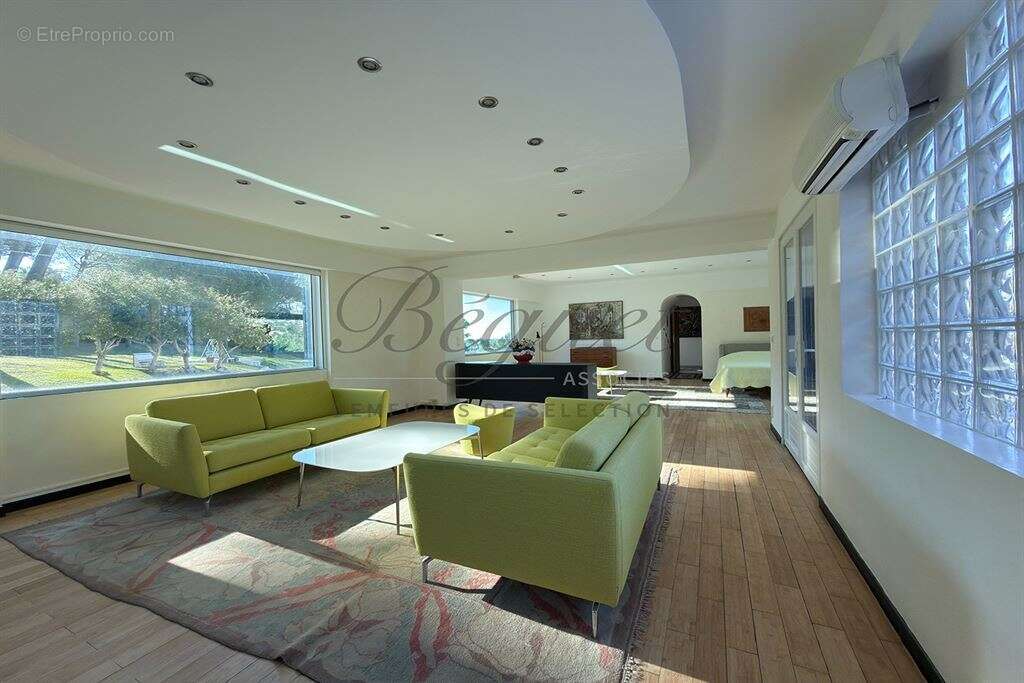 Maison à ANTIBES