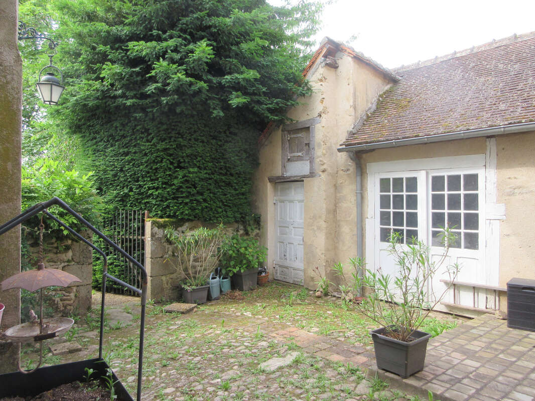 Maison à SAINT-BENOIT-DU-SAULT