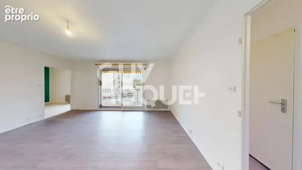 À vendre, appartement  de 49 m², 3 pièces à VESOUL (70000). - photo 2