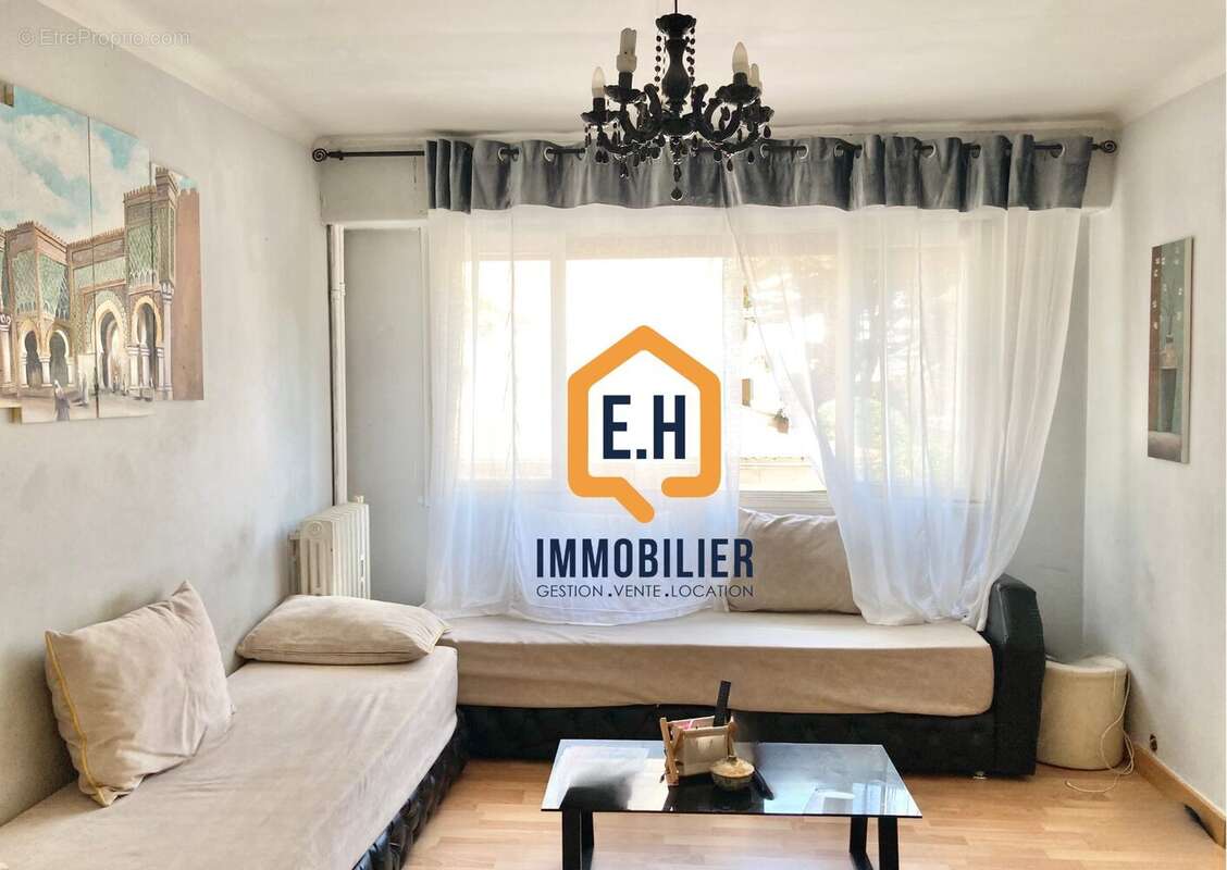 Appartement à HYERES
