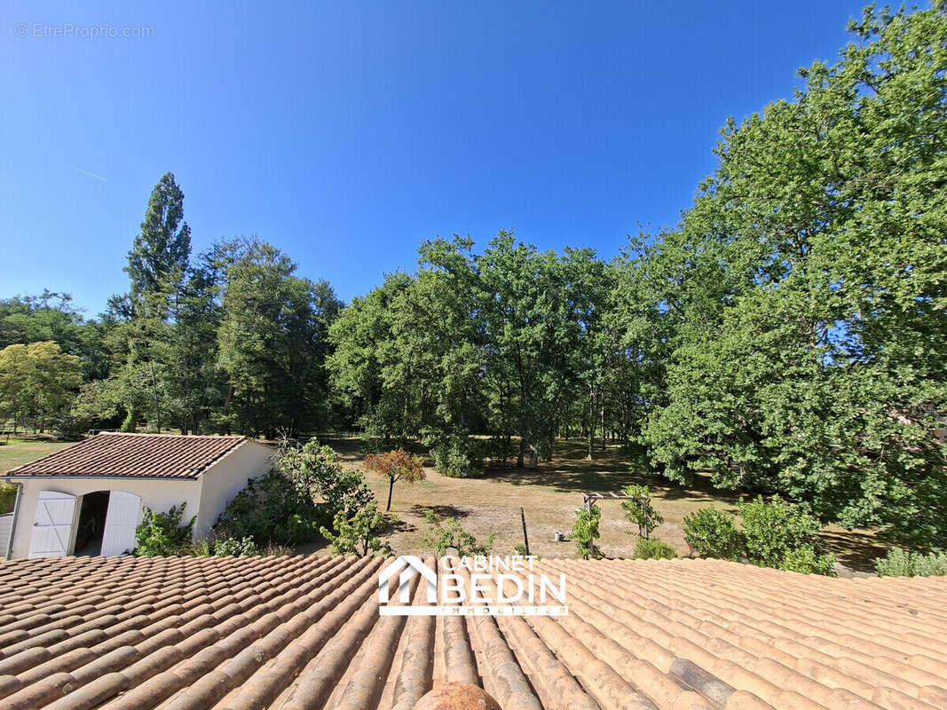Maison 184 m² à La Brede  - photo 8
