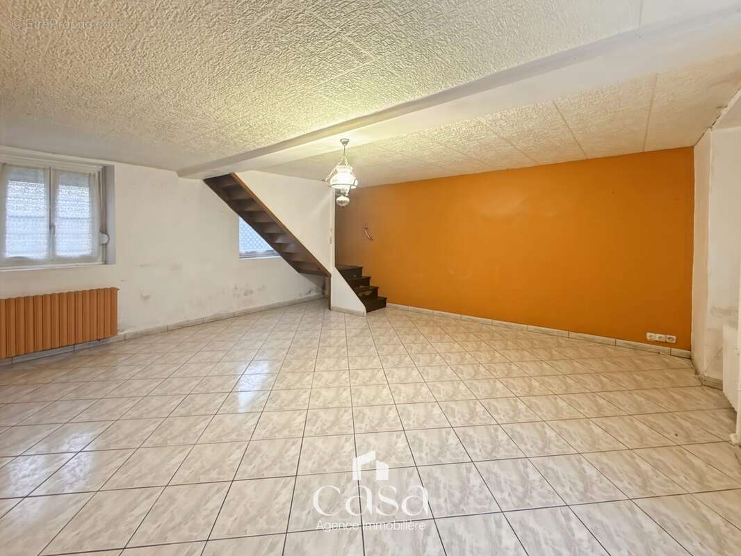 Maison à LA HOGUETTE