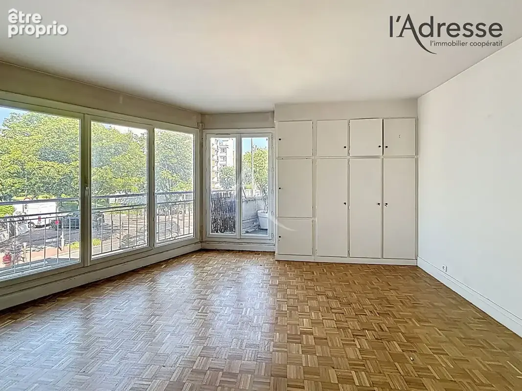 Suresnes - Appartement 3 pièces 65m² - 1 Cave - TERRASSE - photo 3