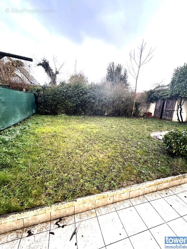 Maison à LES MUREAUX
