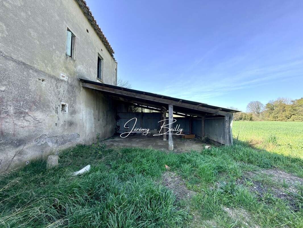 Maison à SAINT-ESTEVE