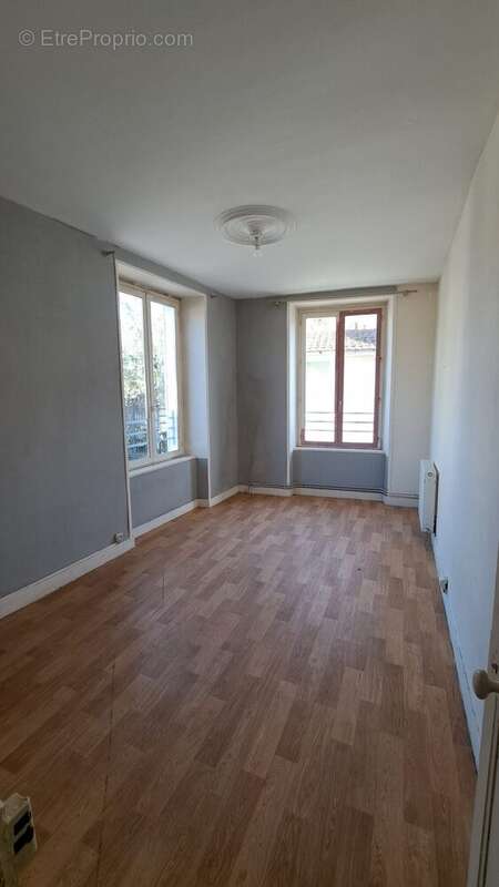 Maison à JAUNAY-CLAN