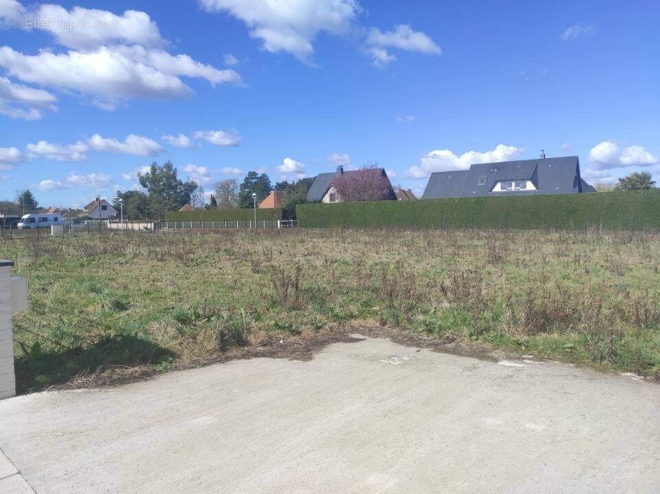 Terrain à TOURVILLE-LA-RIVIERE