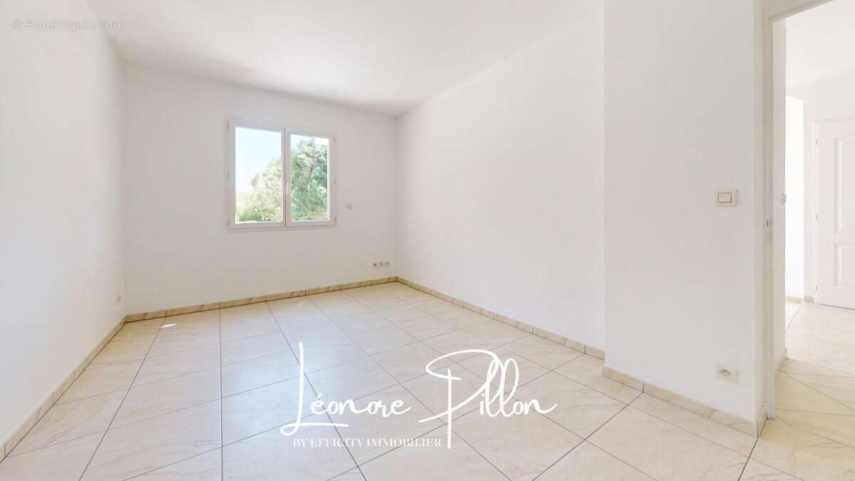 Maison 215 m² à Cessieu  - photo 7