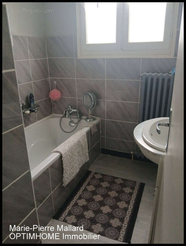 Maison à PEYRAT-LE-CHATEAU