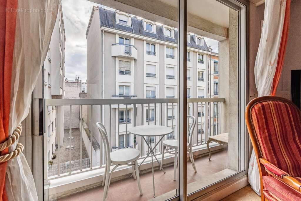 Appartement à LYON-6E