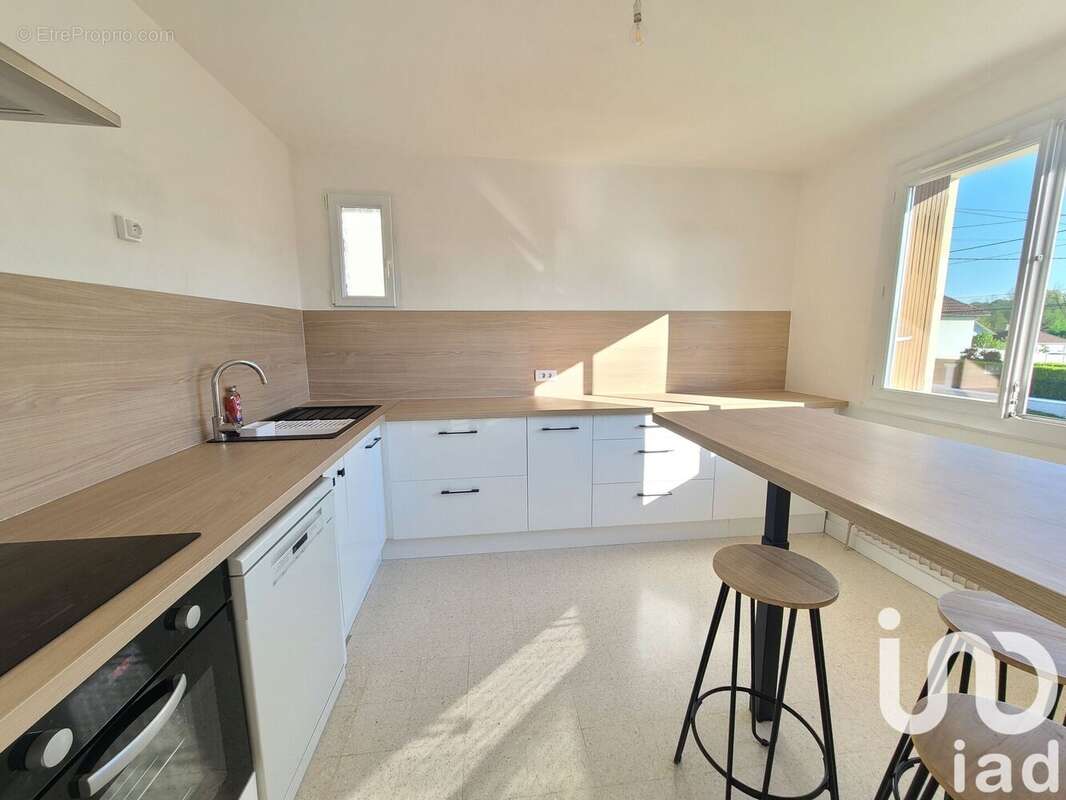 Photo 4 - Maison à NEUVILLE-SUR-VANNES