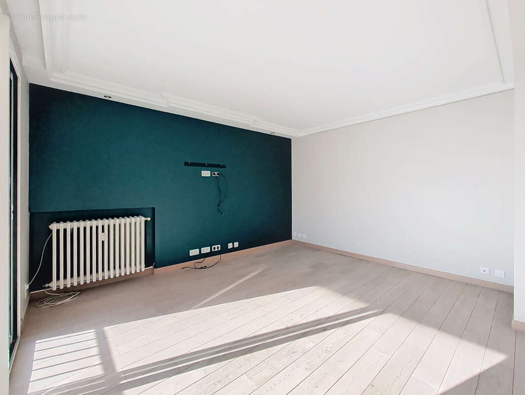 Appartement à VILLENEUVE-LES-AVIGNON