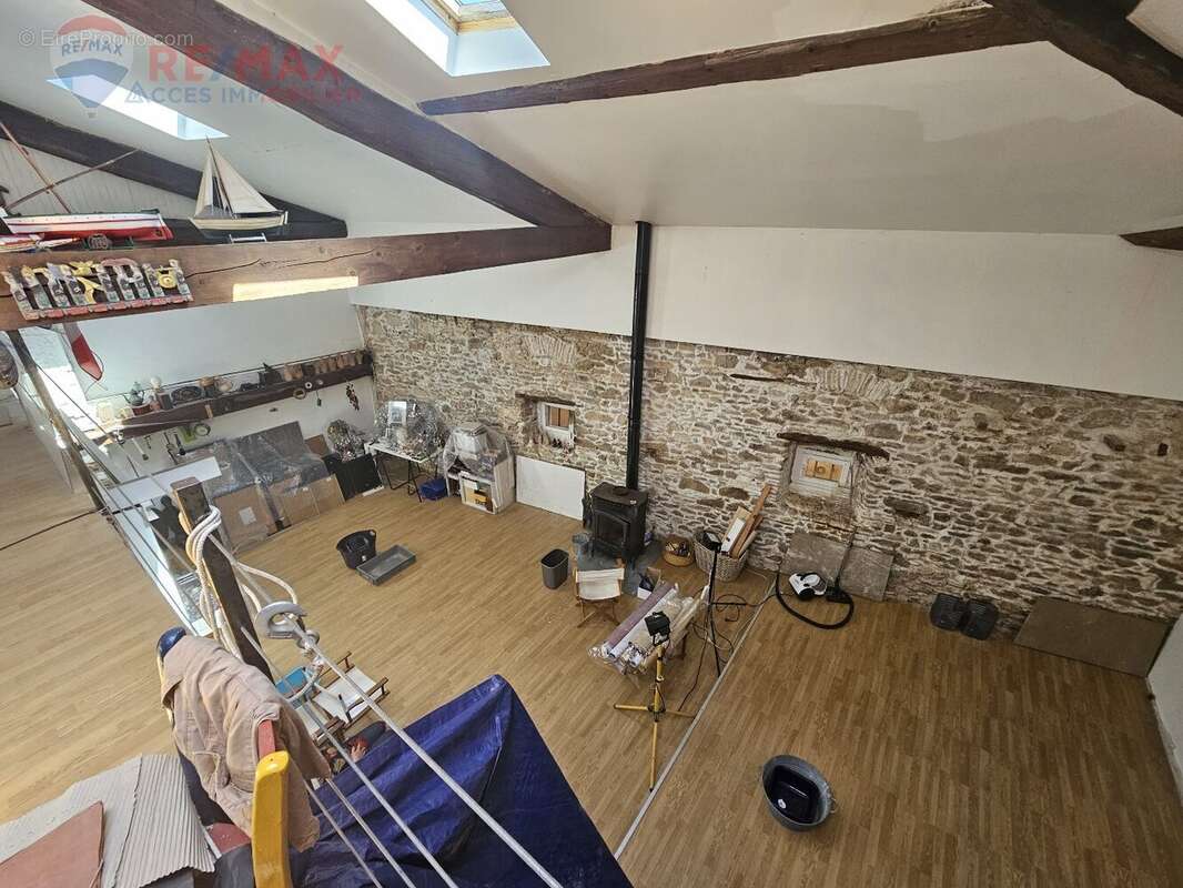 Grande maison vigneronne de type 8 avec garage et jardin - photo 11