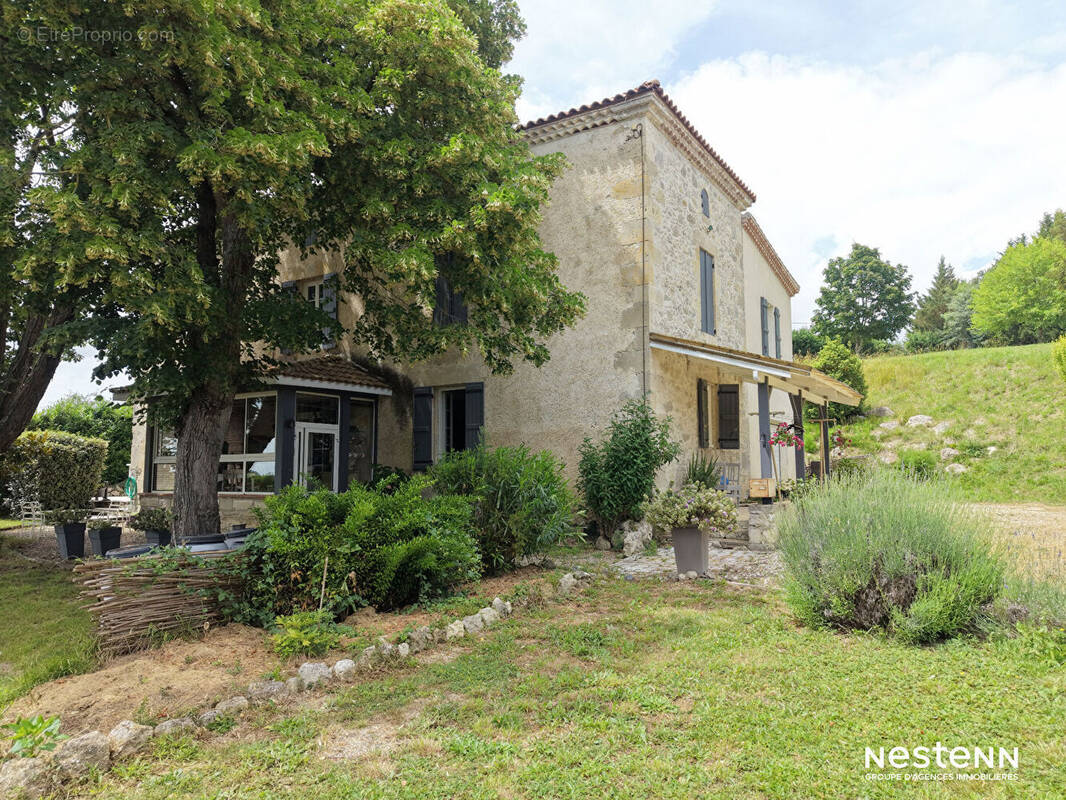 Maison à GAZAUPOUY