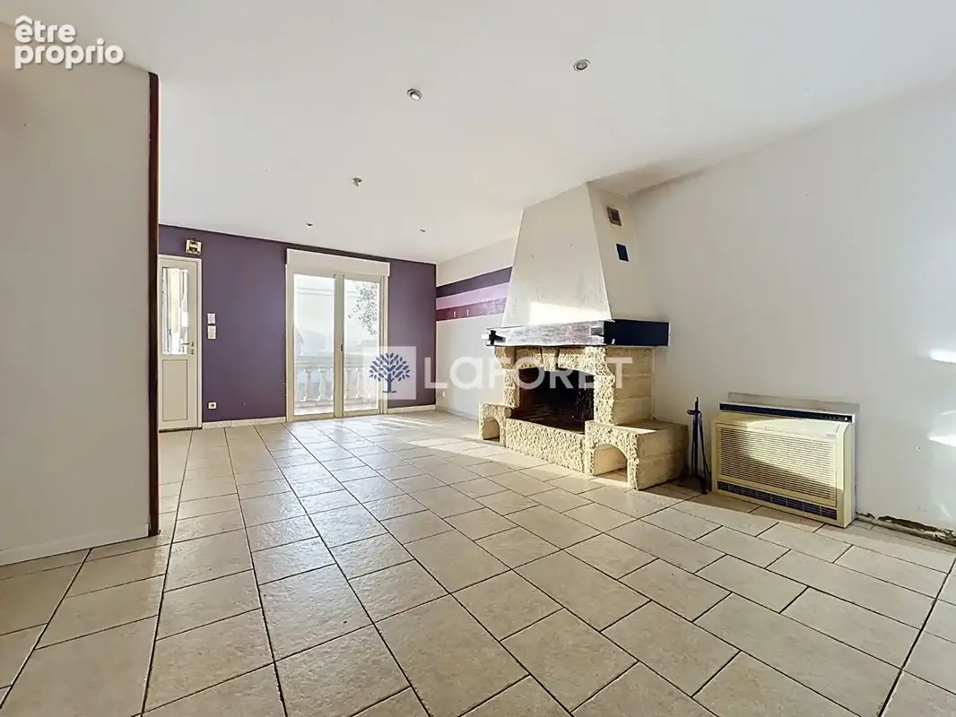 Maison avec beau potentiel, 4 chambres et double garage - La Peyratte - photo 7