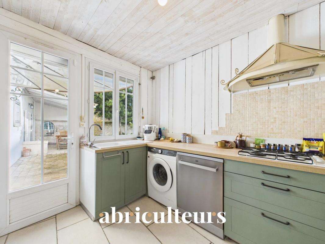 Maison avec jardin plein sud sans vis-à-vis en vente à Cognac (16100) - photo 5