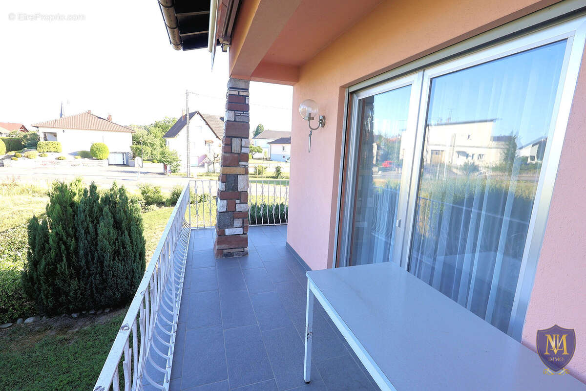 Blotzheim proche centre maison plain-pied de 129 m2 sur 8,41 ares de terrain - photo 12