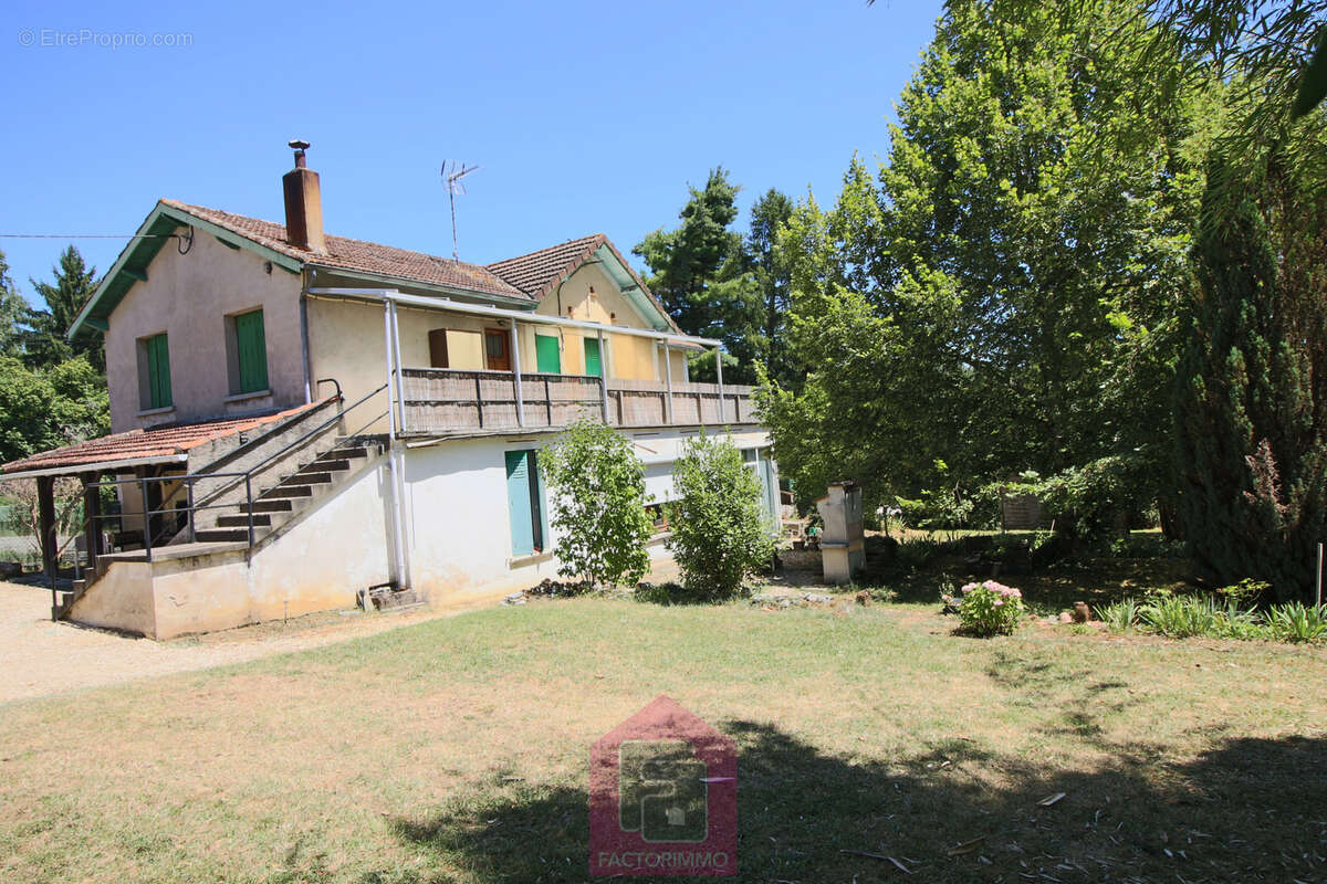 Maison à PUY-L'EVEQUE