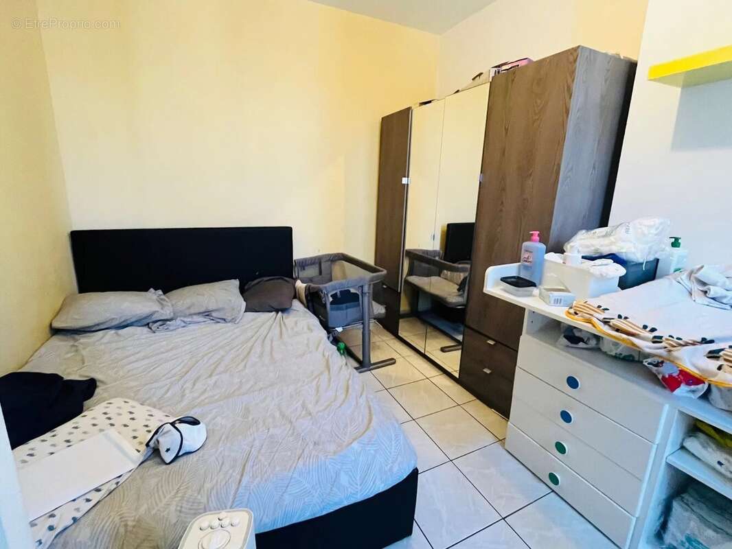 Appartement à MARSEILLE-3E