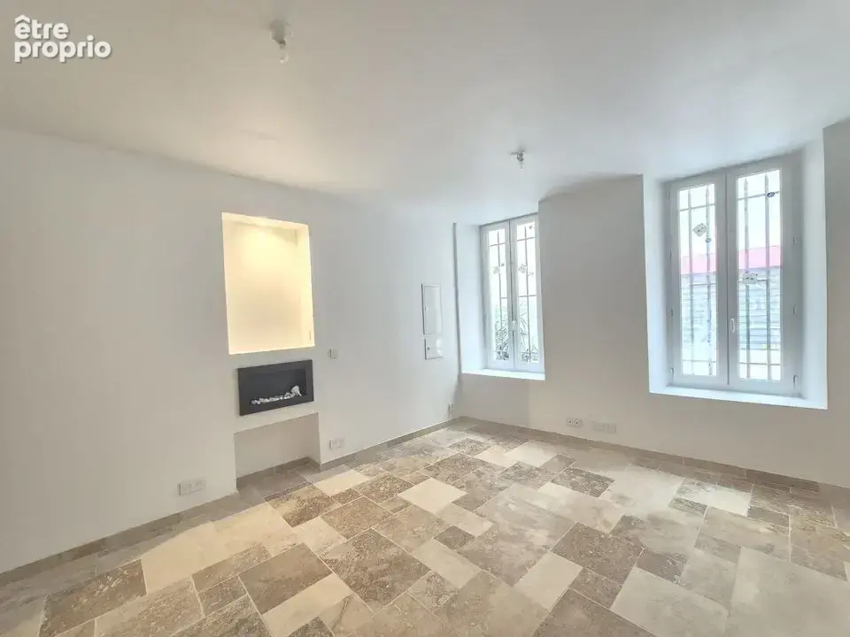 LACIOTAT - APPARTEMENT - belles prestations - Type 2 - proche