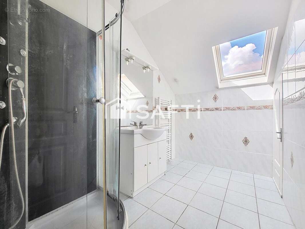 Photo 5 - Maison à DUN-SUR-AURON