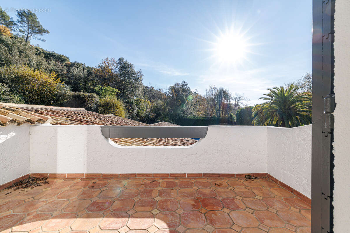 Maison à LA COLLE-SUR-LOUP