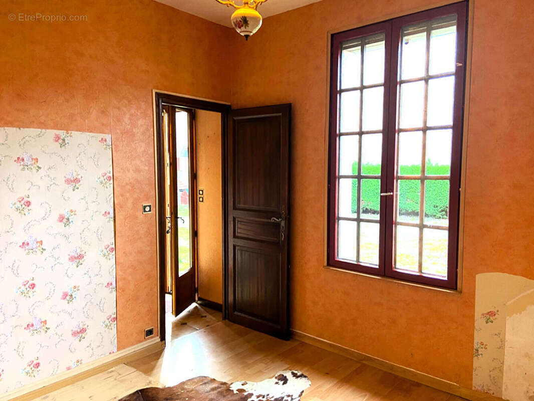 Maison à COURVILLE-SUR-EURE