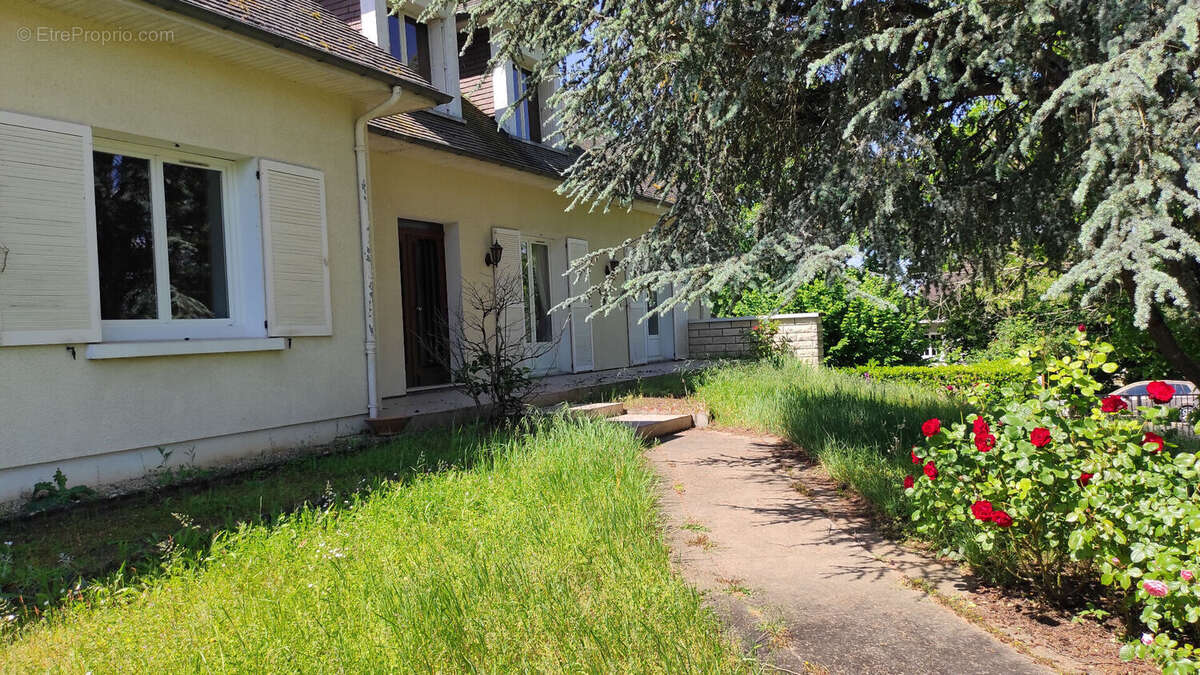 Maison à CHATELLERAULT