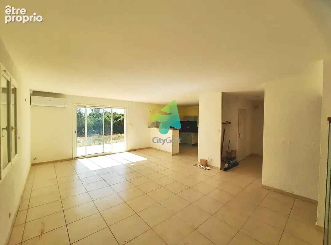 Villa Type 4 de plain pied sur 3 faces avec garage - photo 2