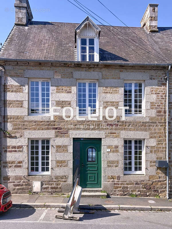 Maison à TESSY-SUR-VIRE