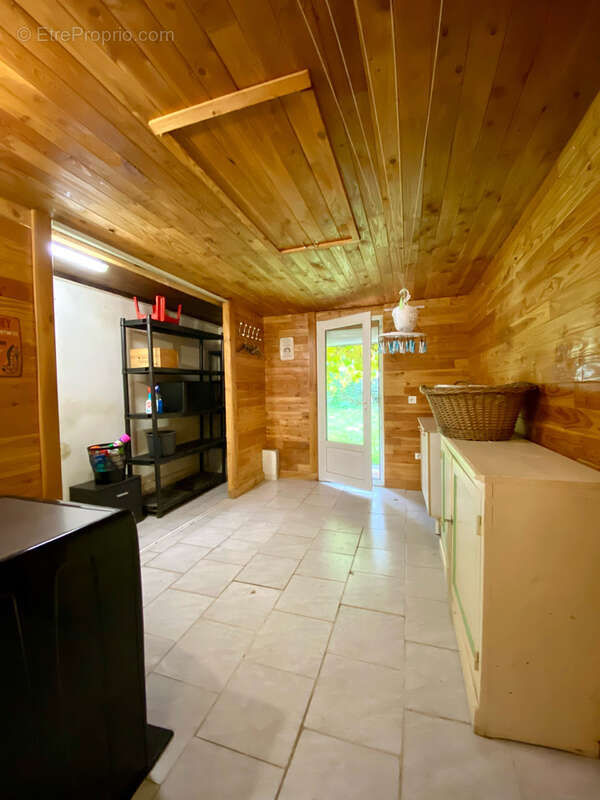 Sous compromis - Maison en pierres 160 m2 dans un environnement préservé avec vue ! - photo 12