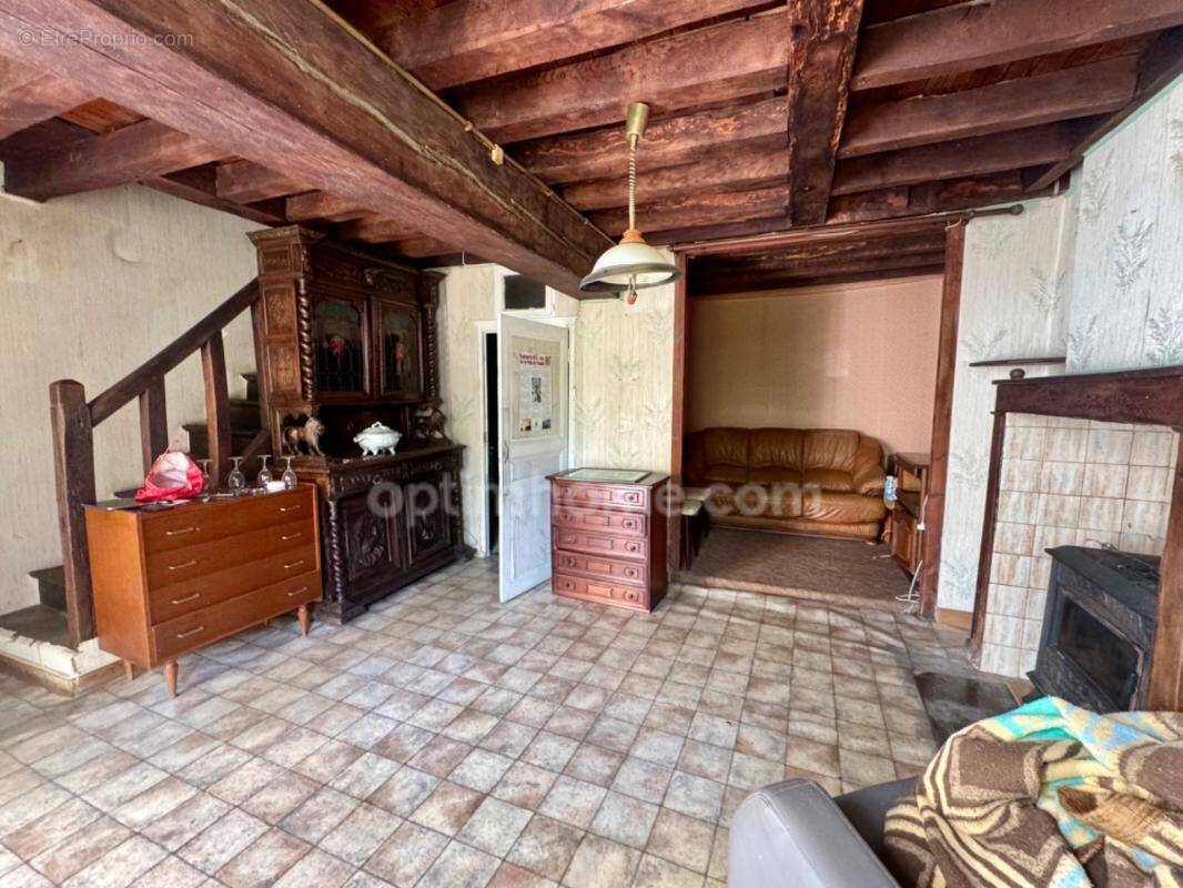 Maison à MAILHAC-SUR-BENAIZE