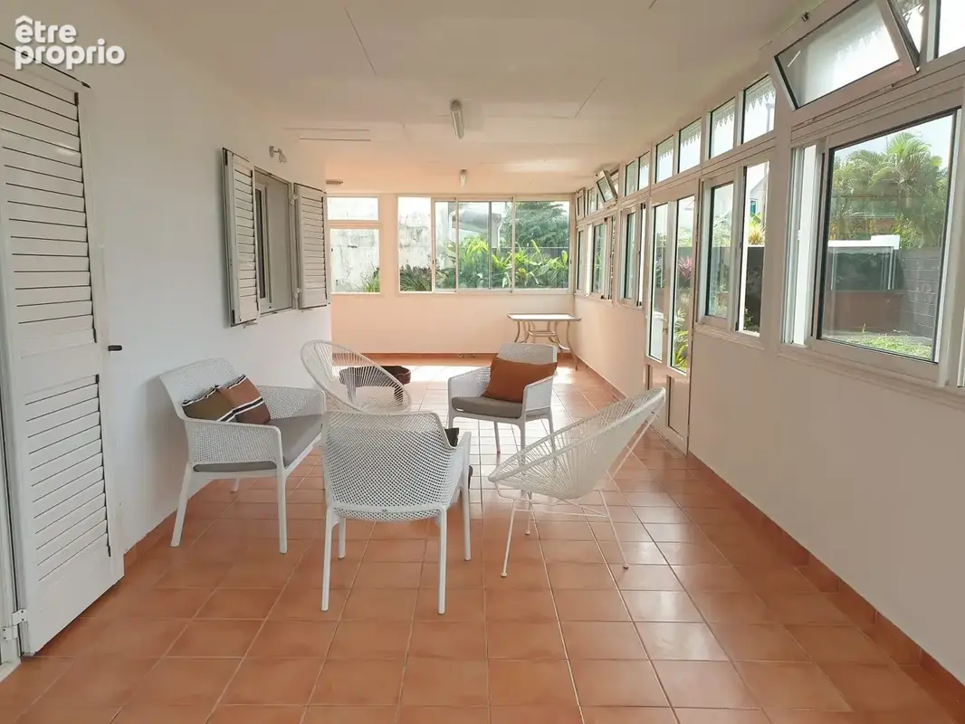Maison 257 m² à Bras-Panon  - photo 3