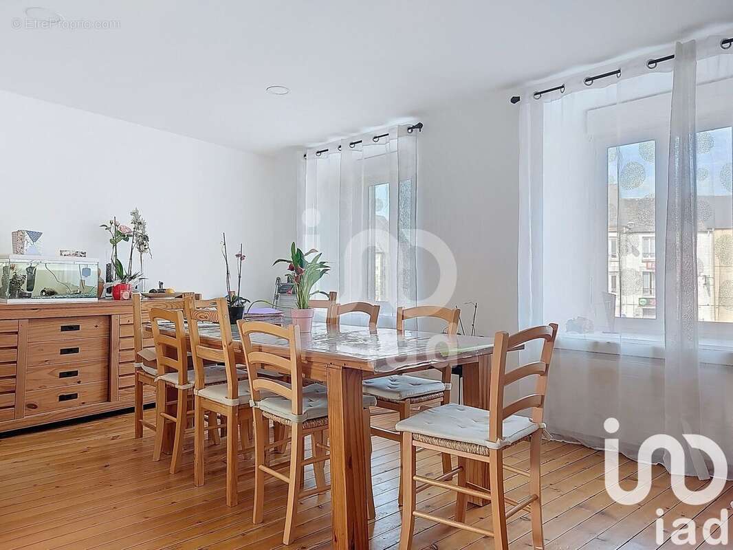 Photo 3 - Maison à CERENCES