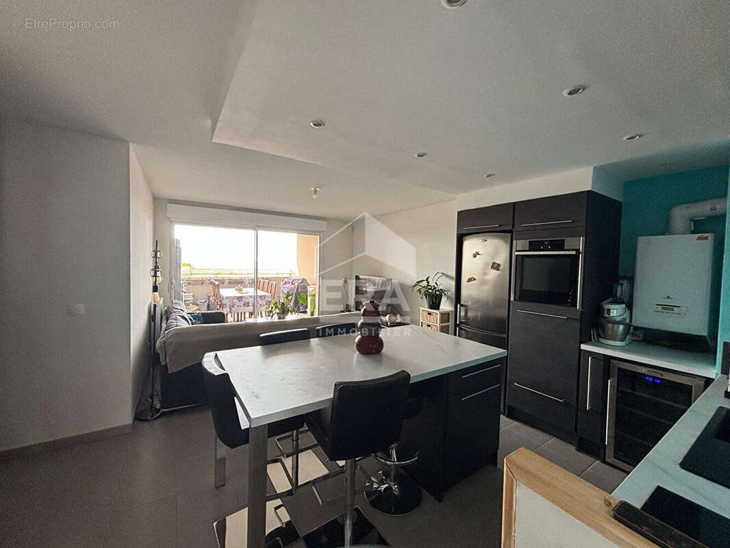 Appartement à PORT-DE-BOUC