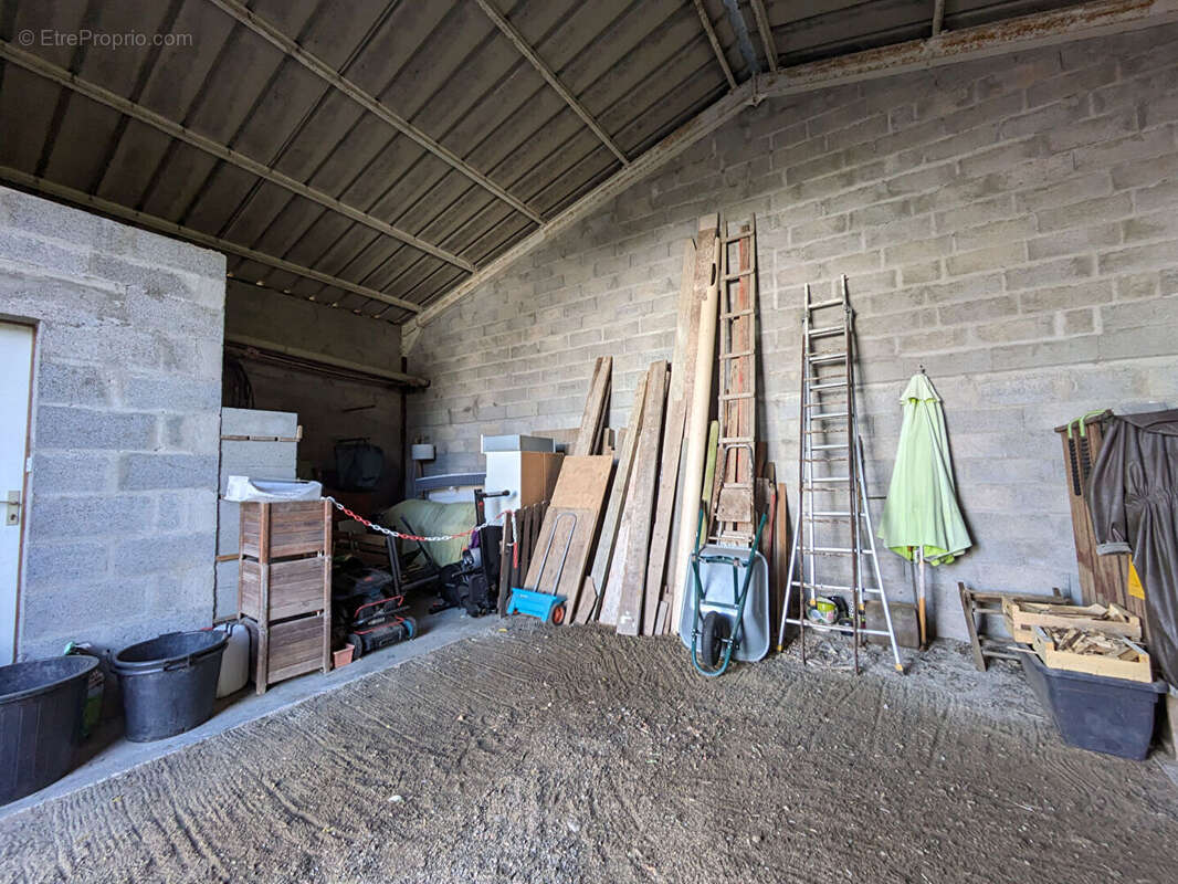 Commerce 71 m² à Nivillac  - photo 2