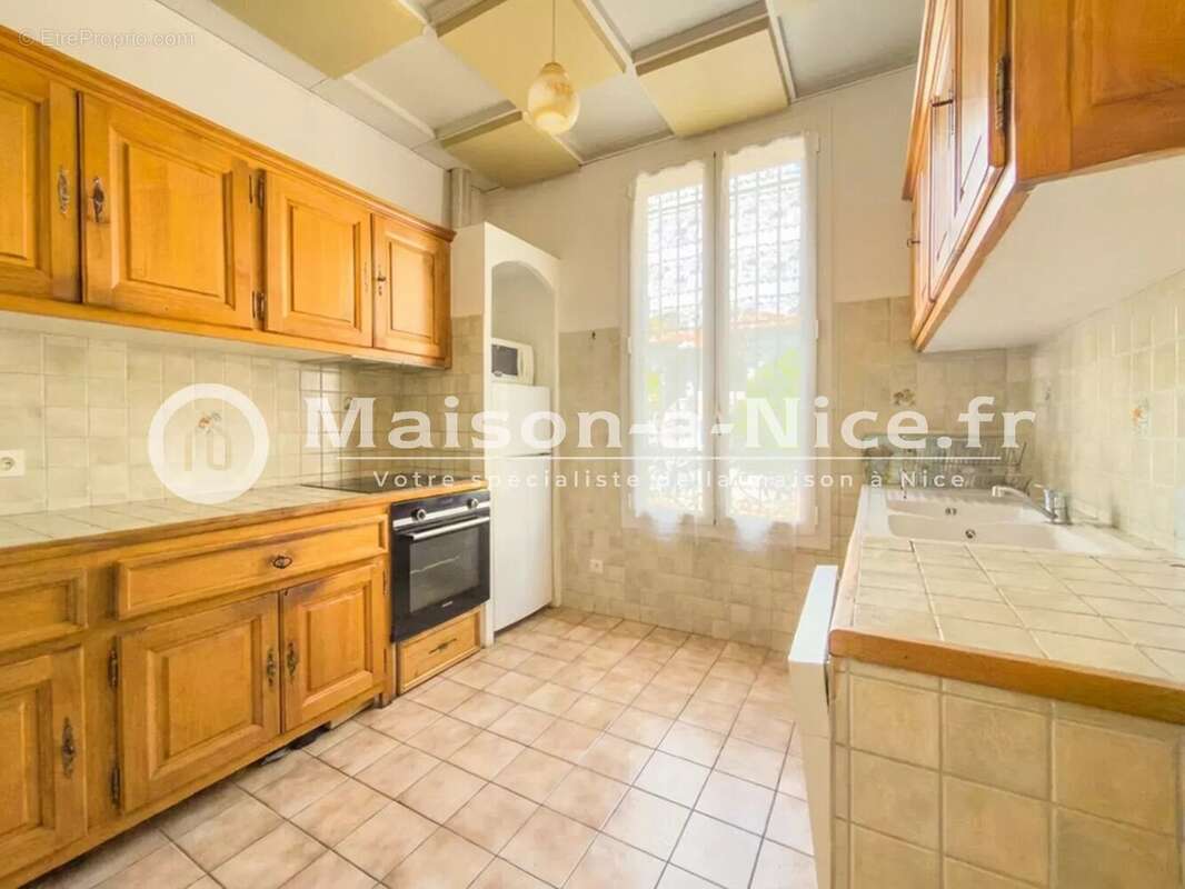 Maison 180 m² à Nice  - photo 8