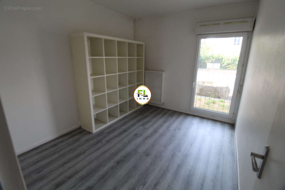Appartement 65 m² à Acheres  - photo 5