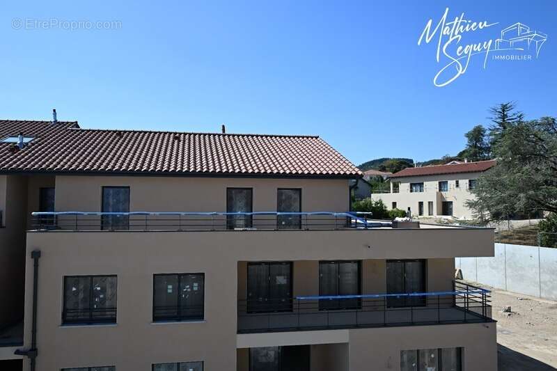 Appartement à VAUGNERAY