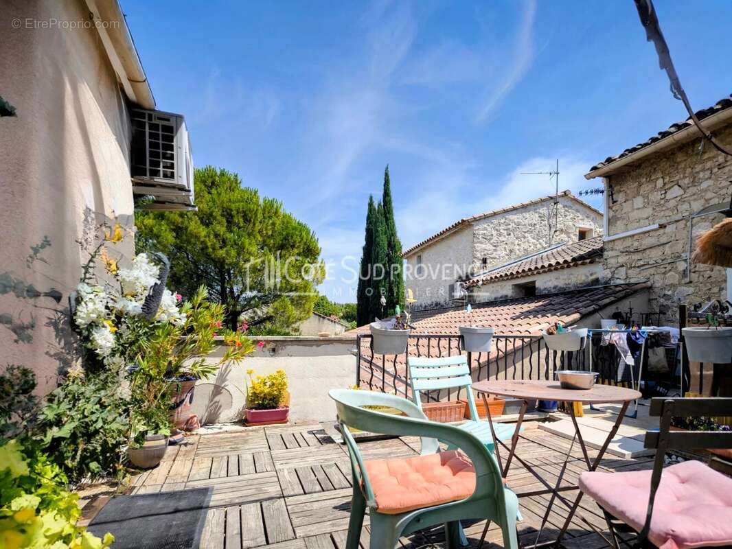 Maison 128 m² à Saint-Didier  - photo 2