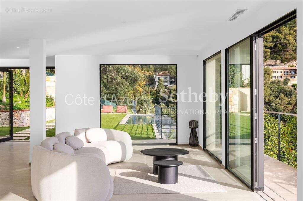 Maison à ROQUEBRUNE-CAP-MARTIN